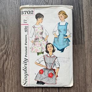 Vintage 1960s Simplicity 3702 Sewing Pattern 1 Sz 1 Yard Set of Aprons COMPLETE